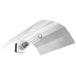 Refletor Garden HighPro Pearl Pro com sistema micropunteado, projetado para aumentar a quantidade de luz em cultivos indoor e apresentar caixa de conexão resistente à umidade.