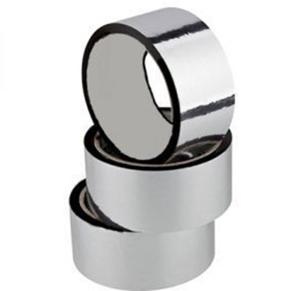 Fita de alumínio com filme BOPP metalizado, adesivo acrílico e dimensões de 48mm x 45m, ideal para vedação de dutos e acabamento em sistemas de ventilação e ar condicionado.