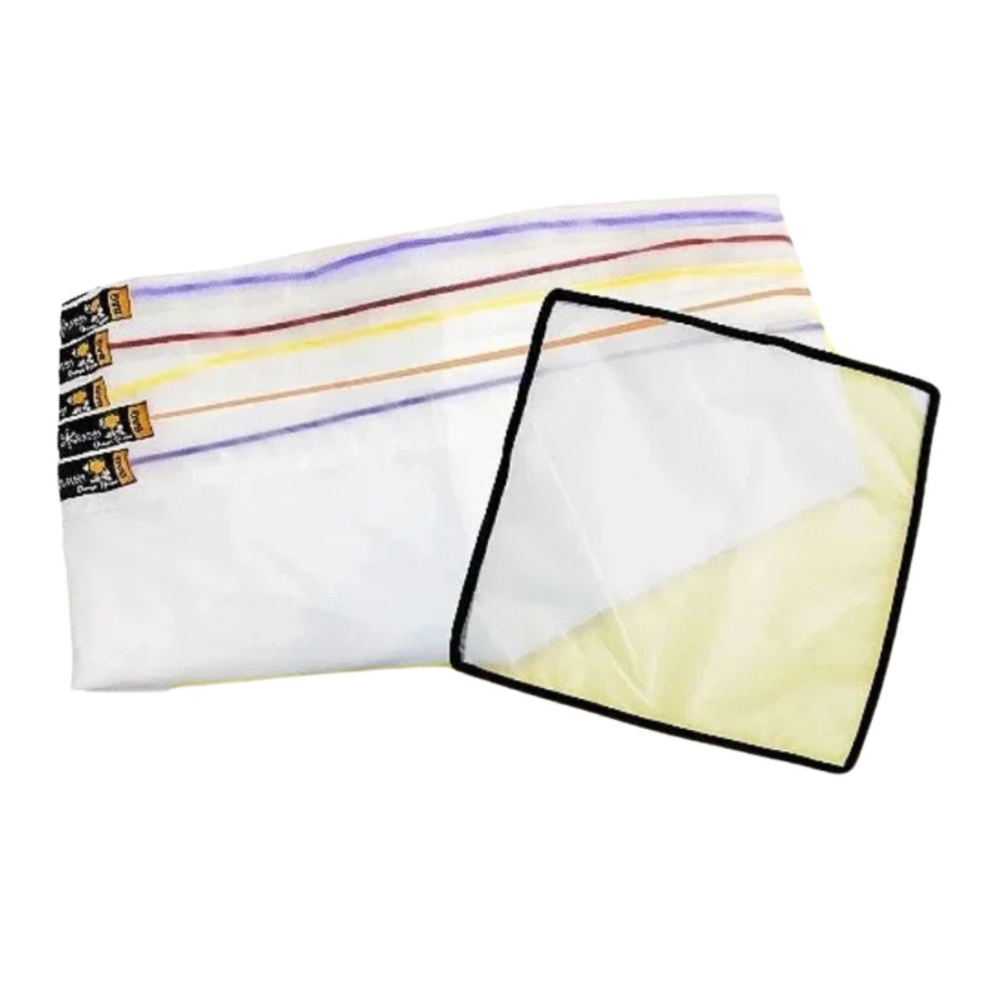 Kit com três bags de extração PRO de 18 litros e uma tela de secagem de 25u, ideal para filtrar resinas vegetais.