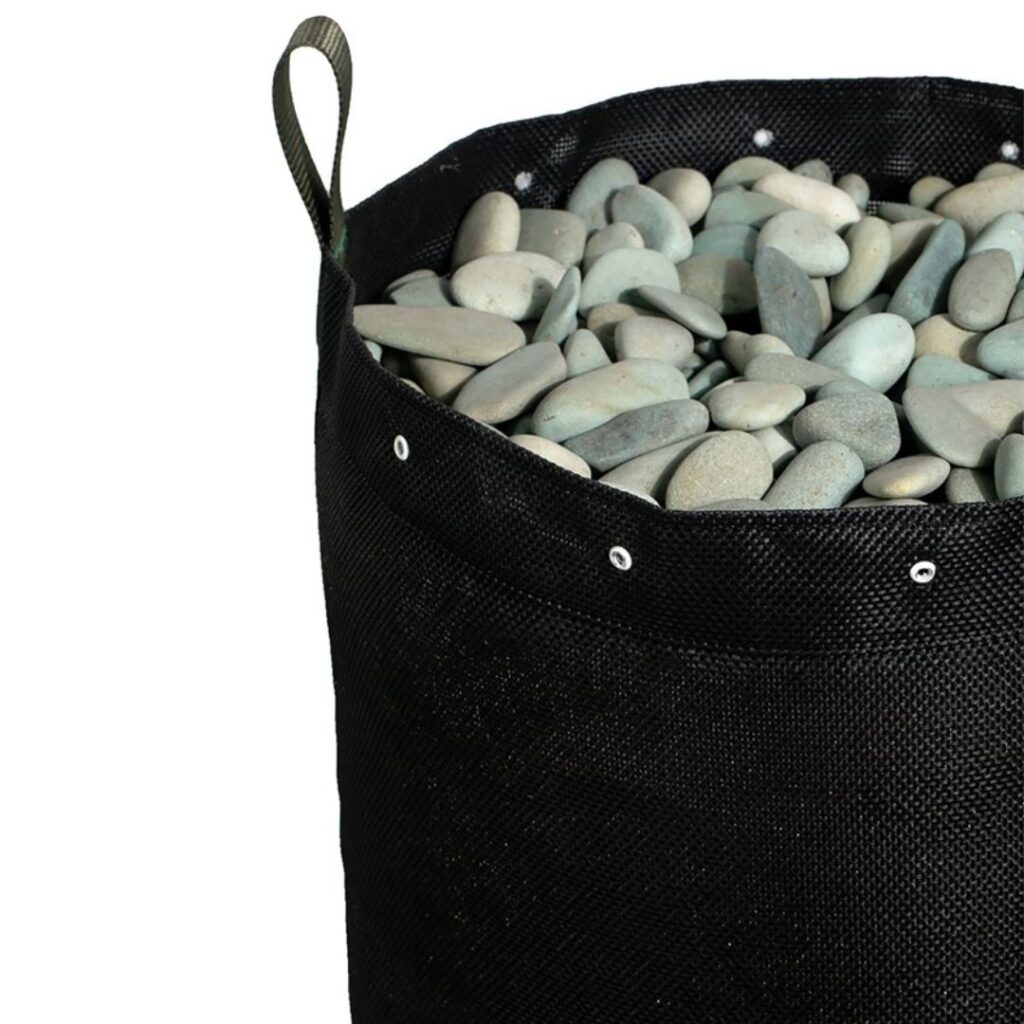 Vaso de malha respirável em PVC BioBag da BioCultivo com capacidade de 150 litros, especialmente projetado para o cultivo de plantas de grande porte, proporcionando oxigenação e drenagem ideais para um desenvolvimento radicular massivo.