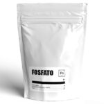 Embalagem de 1kg de Fosfato Natural Organo Lab, mostrando o produto em pó e remetendo à sua origem mineral e benefícios para o crescimento das plantas.
