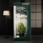 Kit de ventilação completo Mars Hydro de 4 polegadas, mostrando o exaustor, o filtro de carvão, os dutos flexíveis e o controlador de termostato.