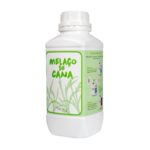 Embalagem de 1L de Melaço para uso agrícola da Ambiem, mostrando o produto com elementos que remetem à nutrição e ao solo.