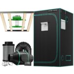 Painel de LED Mars Hydro FC-3000, um painel de cultivo indoor com múltiplos LEDs e design em barra, ideal para tendas de 100x100cm.