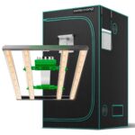 Painel de LED Mars Hydro FC-3000, um painel de cultivo indoor com múltiplos LEDs e design em barra, ideal para tendas de 100x100cm.