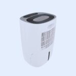 Desumidificador Desidrat Plus 150 Wi-Fi branco e compacto, com painel digital, mostrando umidade relativa e conexão Wi-Fi. Disponível nas versões 110V e 220V.