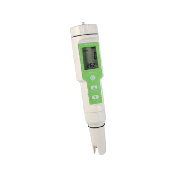 Medidor EC Basic AKSO azul e cinza com visor digital ligado exibindo medição de condutividade e tampa do eletrodo removida.