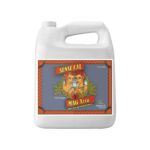 Galão e frasco do suplemento Sensi Cal Mag Xtra da Advanced Nutrients para plantas.